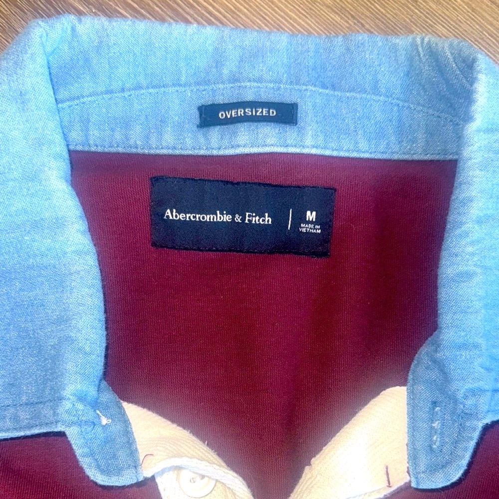 Abercrombie & Fitch Red and Blue Casual Button Down Shirt - Picture 2 of 2